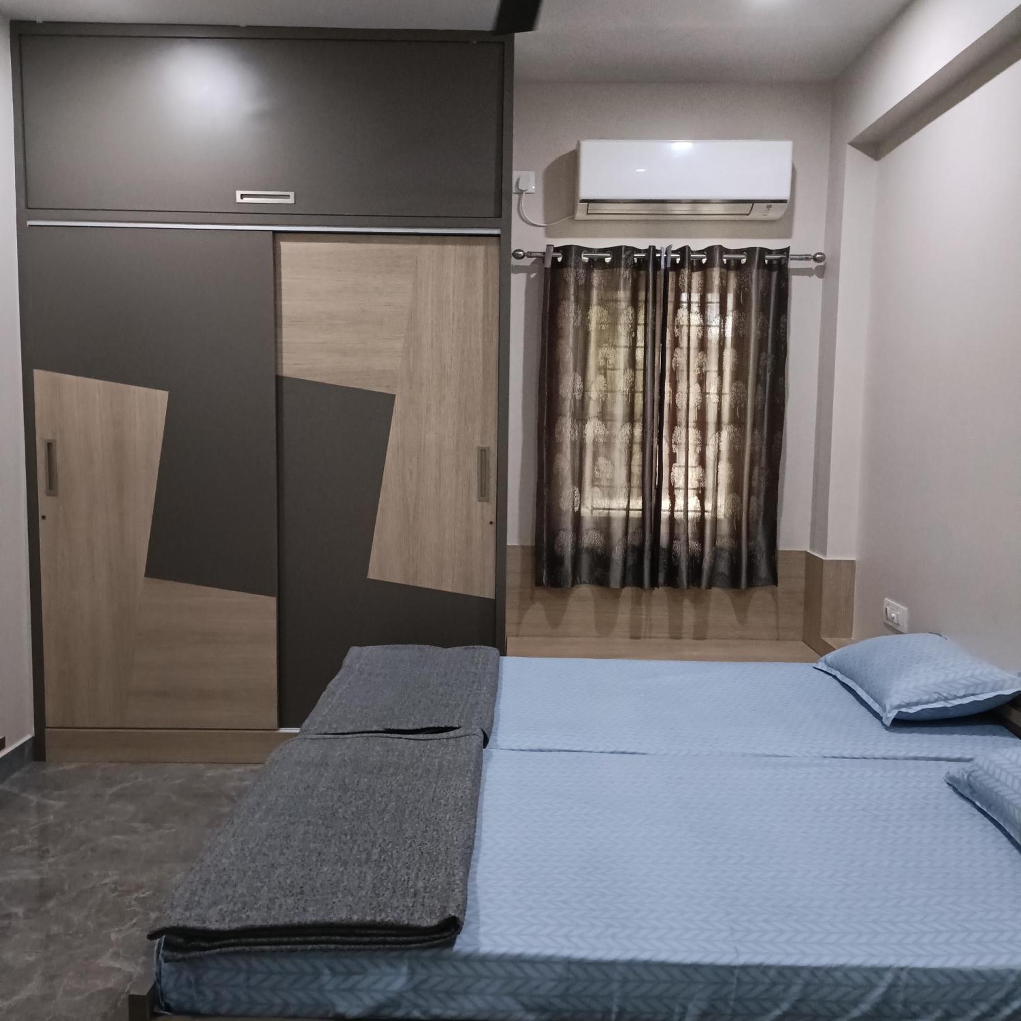 Apartment Sukrithi Premium Serviced - F2