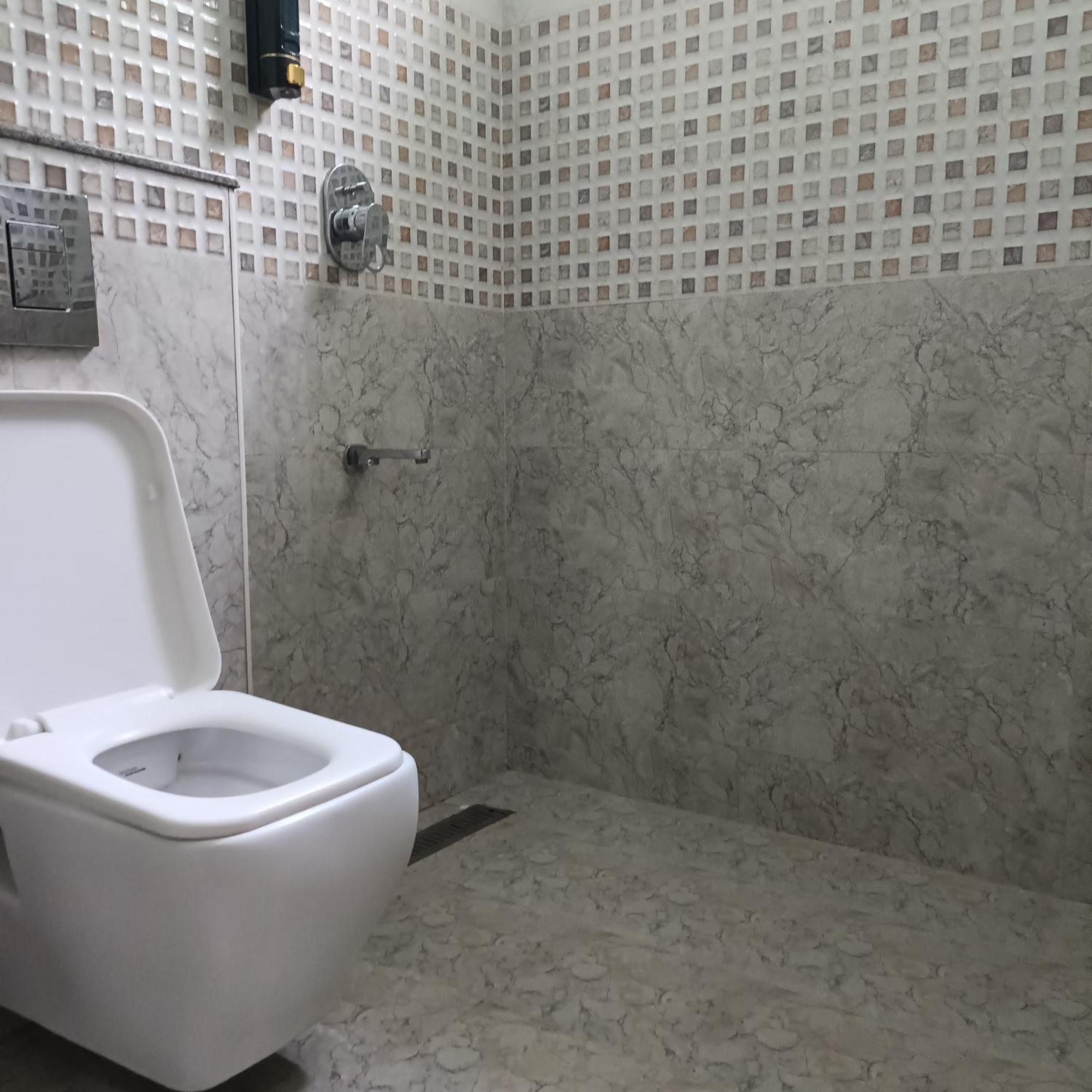 Sukrithi Premium Serviced - F2 Apartment
