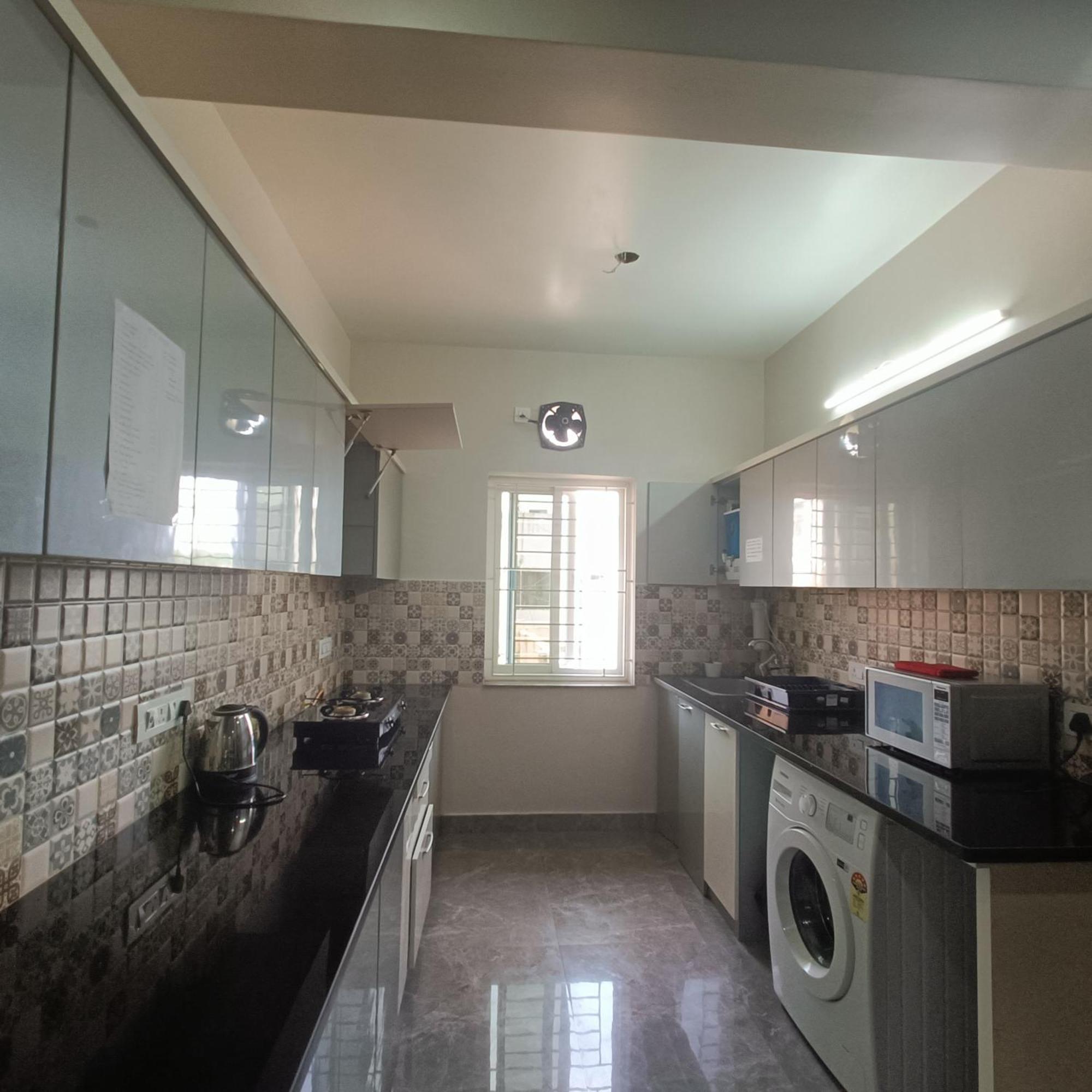 Apartment Sukrithi Premium Serviced - F2 *